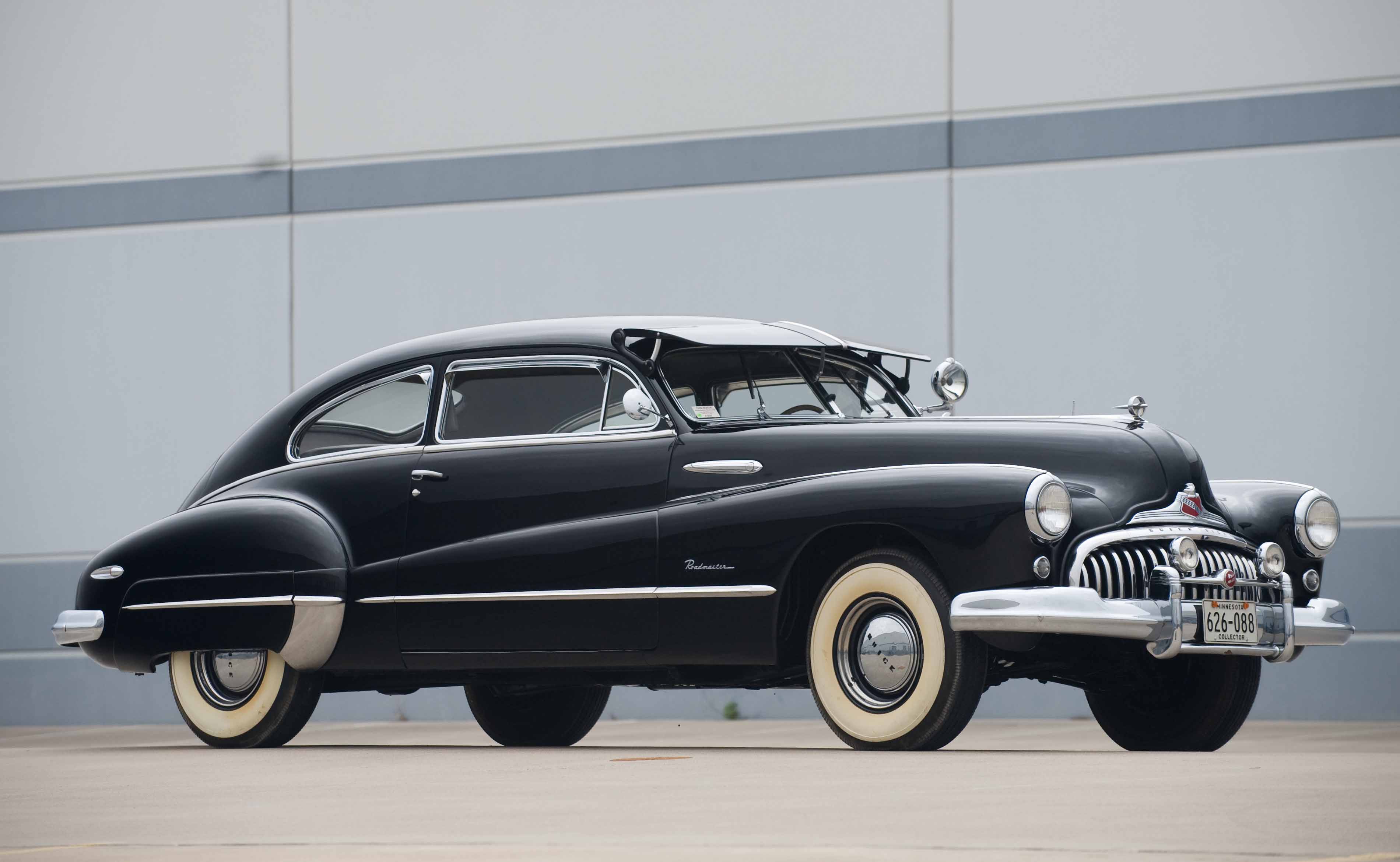 1946 Buick Roadmaster Sedanette